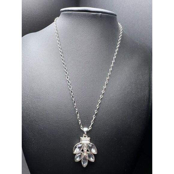 Lia Sophia Rhinestone Pendant - Picture 4 of 5